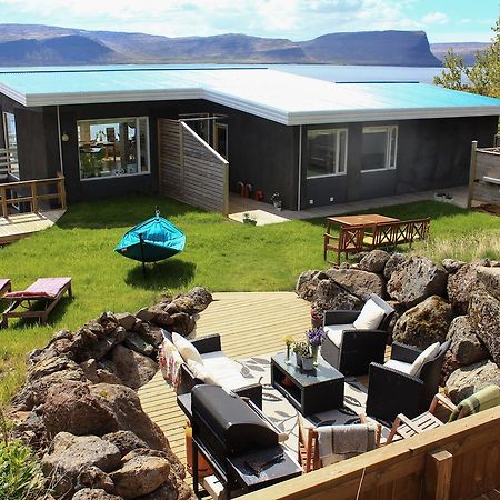 Guesthouse Stekkabol Patreksfjordur Экстерьер фото
