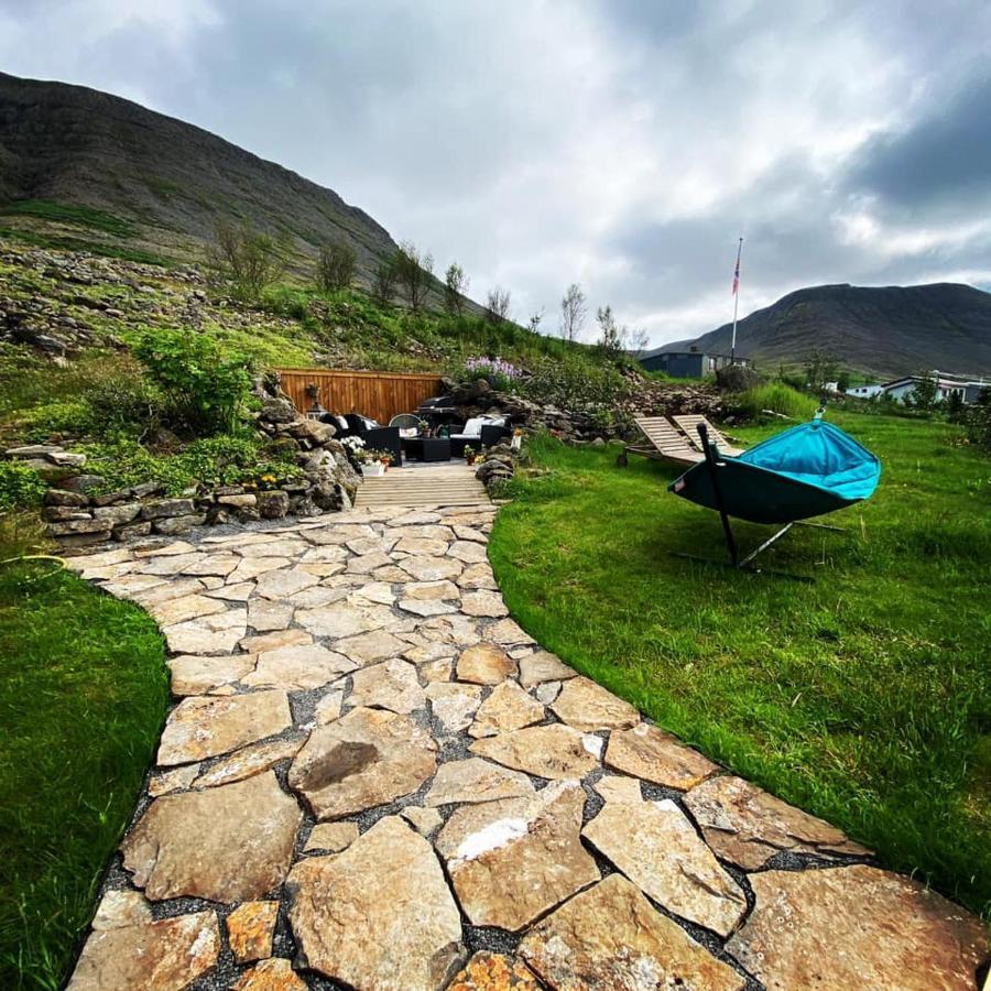 Guesthouse Stekkabol Patreksfjordur Экстерьер фото